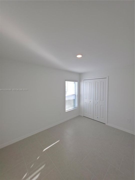 В аренду: $1,900 (3 спален, 2 ванн, 0 Квадратных фут)