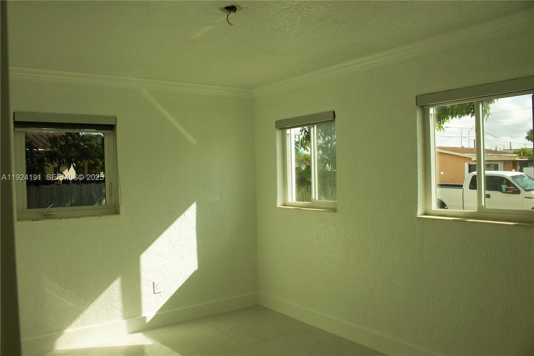 En Renta: $3,400 (3 camas, 1 baños, 1005 Pies cuadrados)