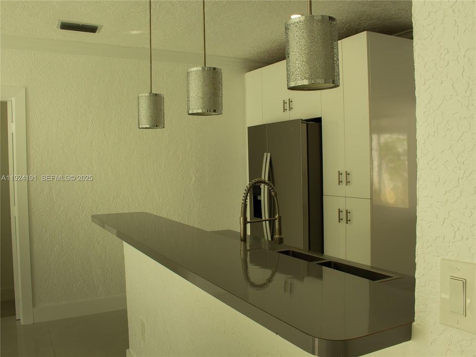 En Renta: $3,400 (3 camas, 1 baños, 1005 Pies cuadrados)