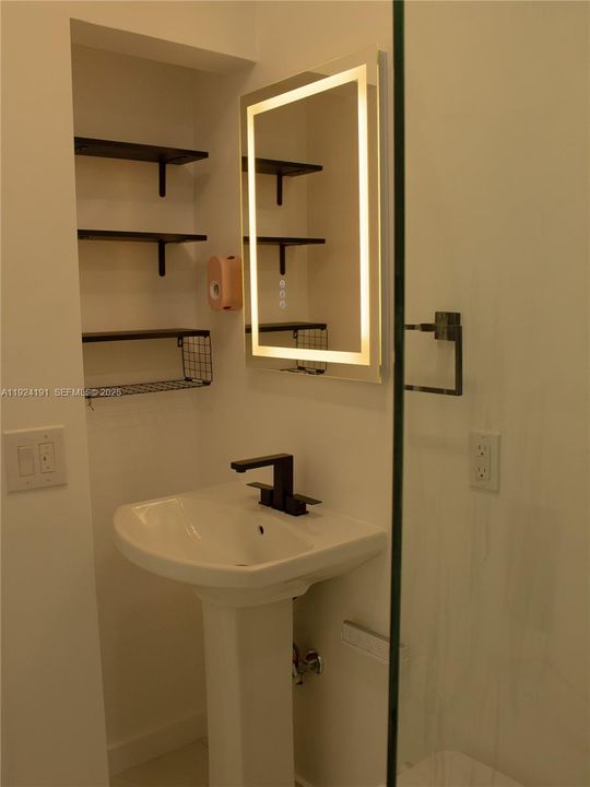 En Renta: $3,400 (3 camas, 1 baños, 1005 Pies cuadrados)