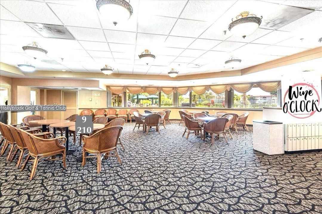 For Sale: $209,999 (2 beds, 2 baths, 1170 Square Feet)