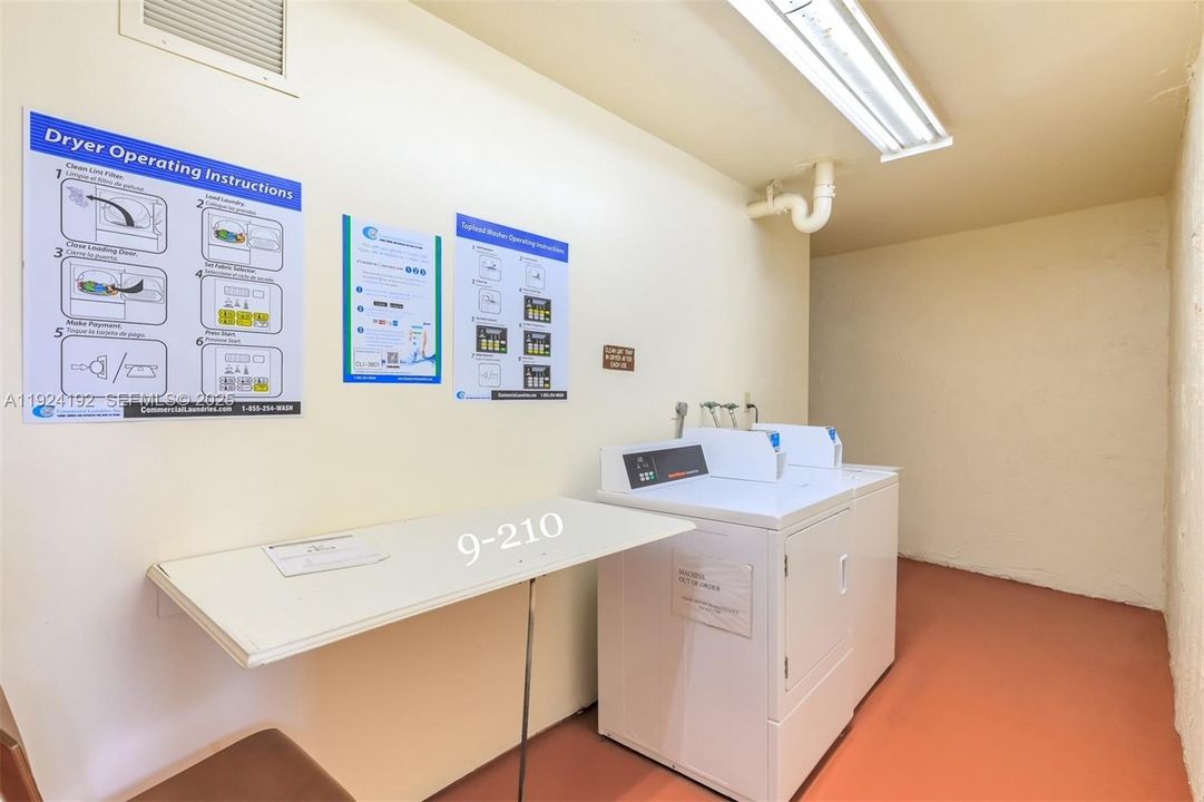 For Sale: $209,999 (2 beds, 2 baths, 1170 Square Feet)