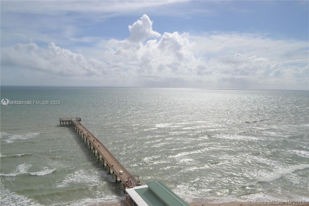 For Rent: $4,750 (2 beds, 2 baths, 1602 Square Feet)