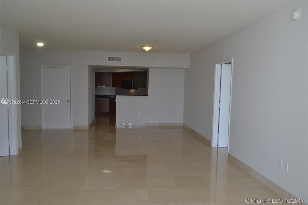 For Rent: $4,750 (2 beds, 2 baths, 1602 Square Feet)