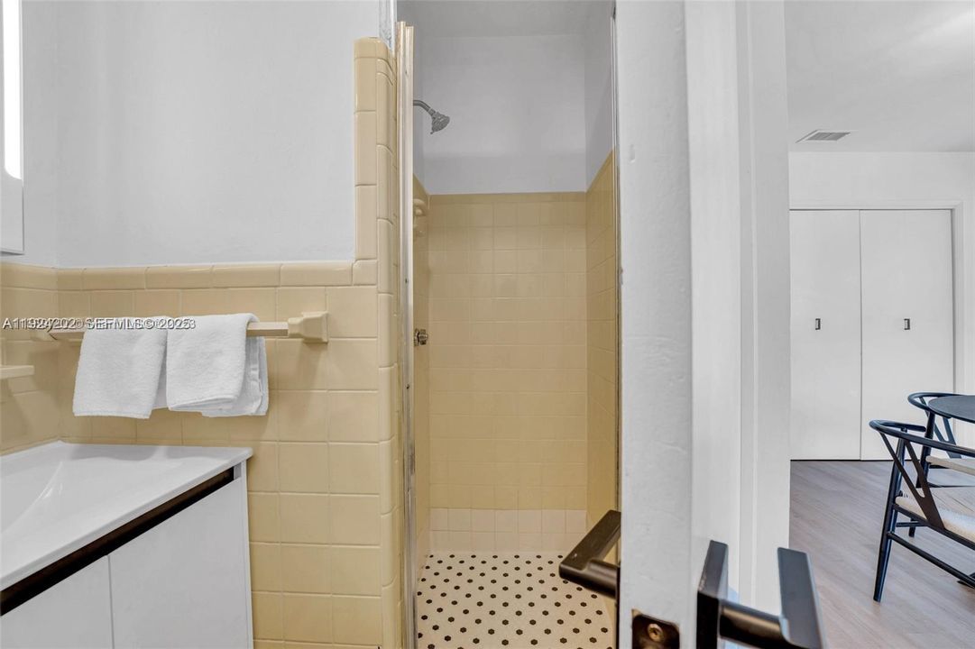 For Rent: $7,500 (4 beds, 3 baths, 1845 Square Feet)