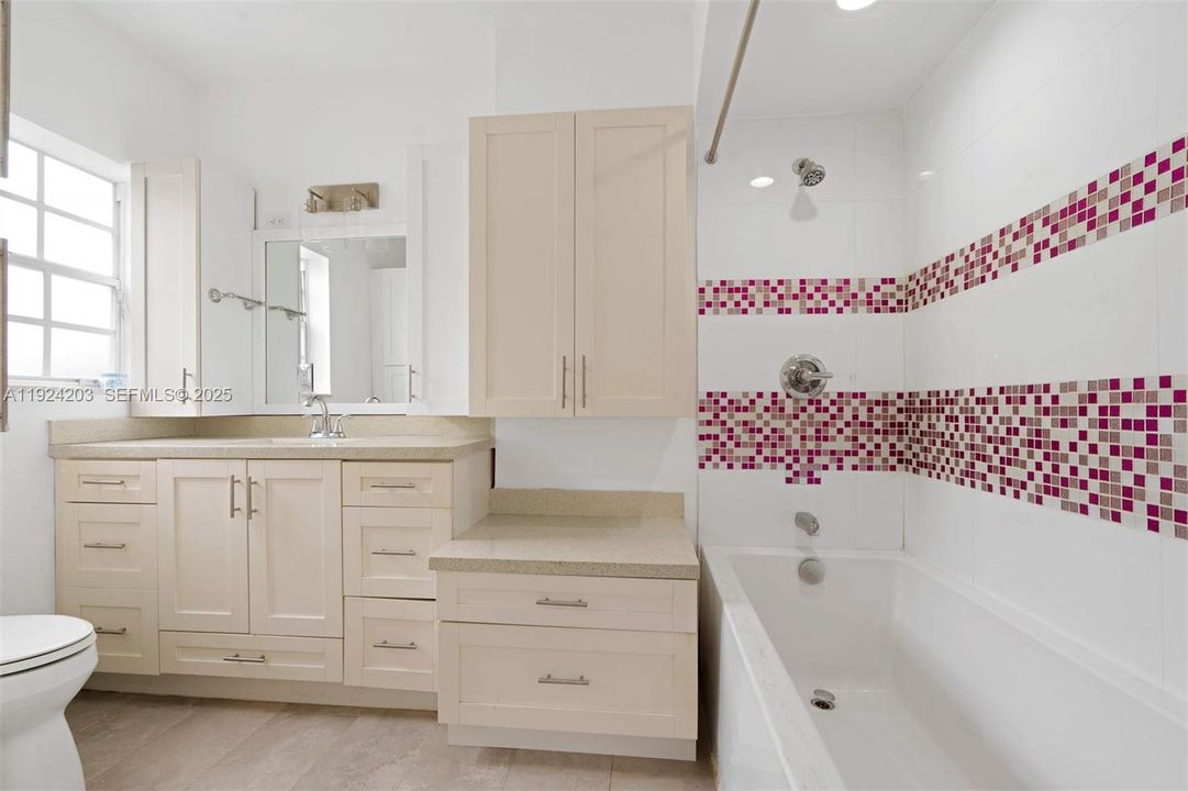 For Rent: $5,985 (3 beds, 2 baths, 0 Square Feet)