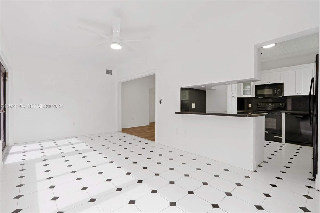 For Rent: $5,985 (3 beds, 2 baths, 0 Square Feet)