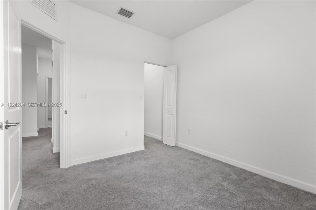 En Venta: $389,990 (3 camas, 2 baños, 1612 Pies cuadrados)