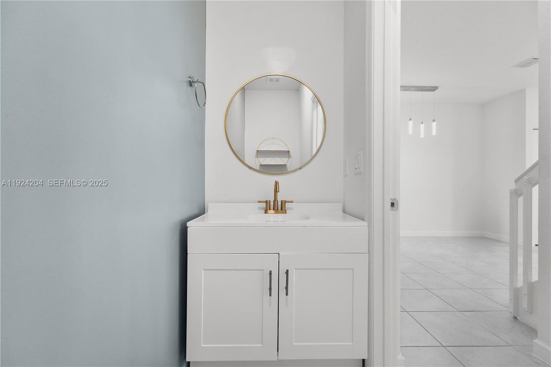 En Venta: $389,990 (3 camas, 2 baños, 1612 Pies cuadrados)