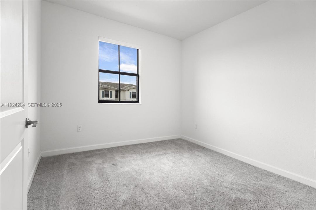 En Venta: $389,990 (3 camas, 2 baños, 1612 Pies cuadrados)