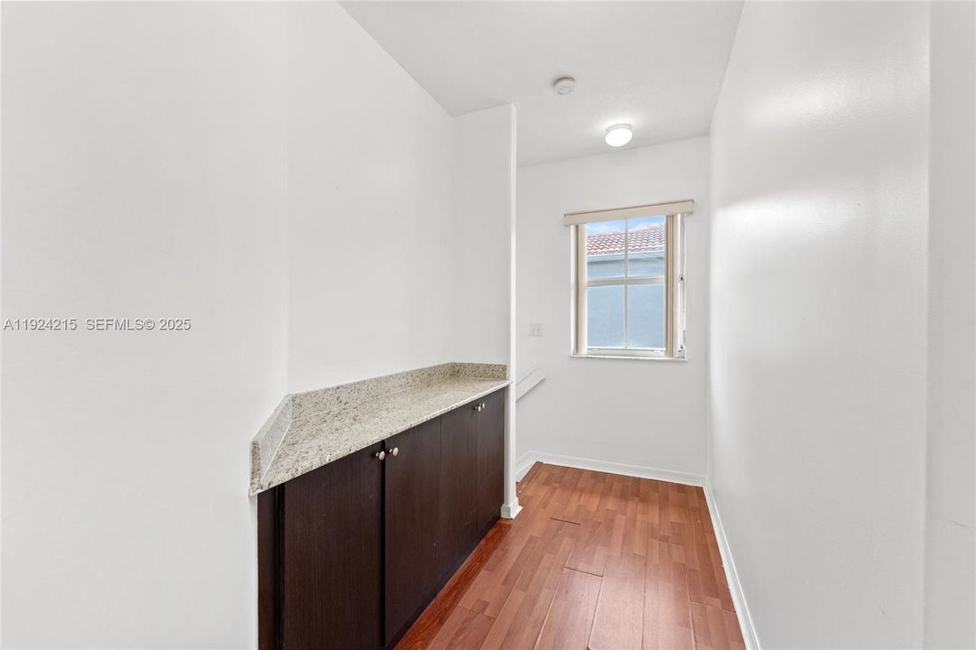 For Sale: $760,000 (3 beds, 2 baths, 1760 Square Feet)