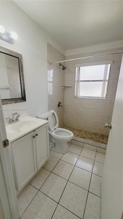 For Sale: $249,000 (2 beds, 2 baths, 750 Square Feet)