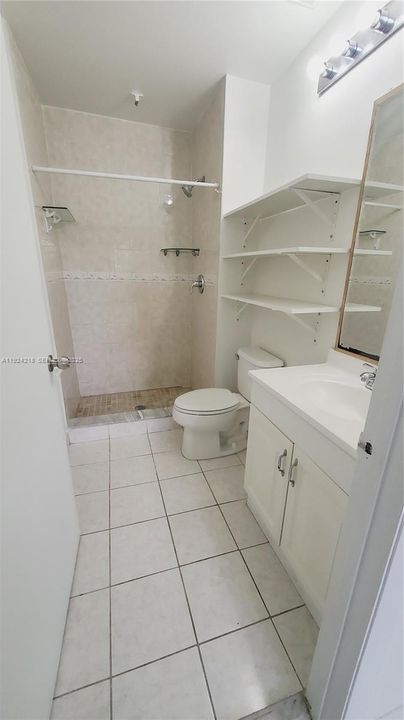For Sale: $249,000 (2 beds, 2 baths, 750 Square Feet)