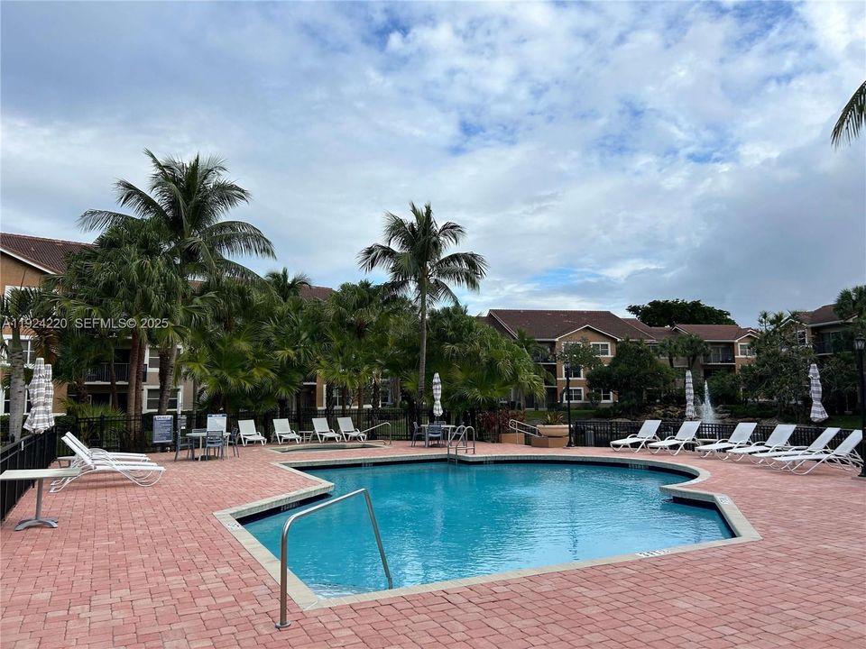 For Rent: $2,850 (3 beds, 2 baths, 1166 Square Feet)