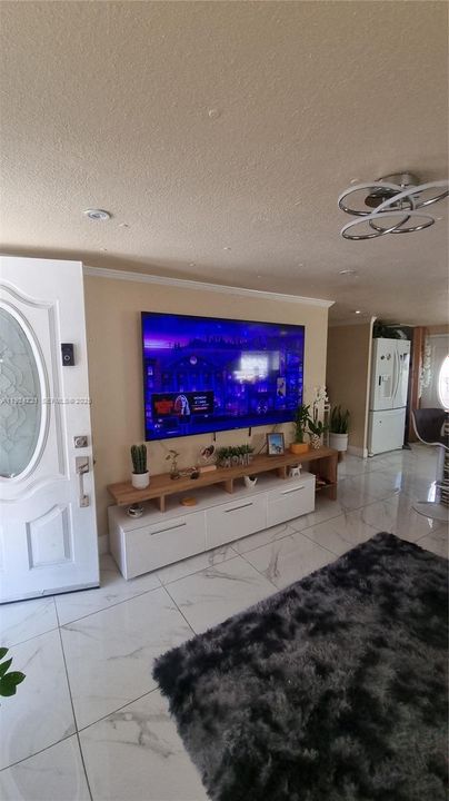 For Sale: $250,000 (3 beds, 2 baths, 5290 Square Feet)