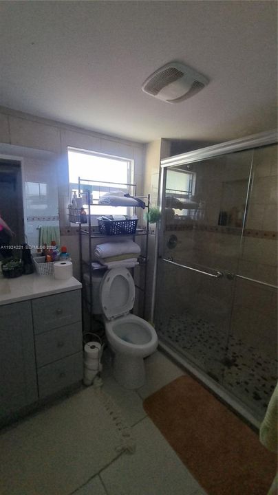 For Sale: $250,000 (3 beds, 2 baths, 5290 Square Feet)