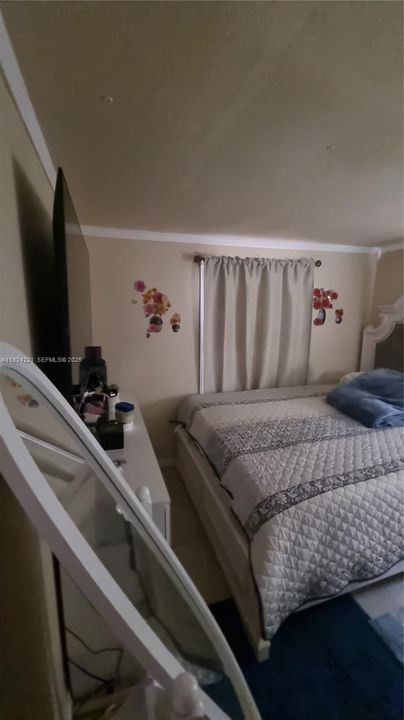 For Sale: $250,000 (3 beds, 2 baths, 5290 Square Feet)