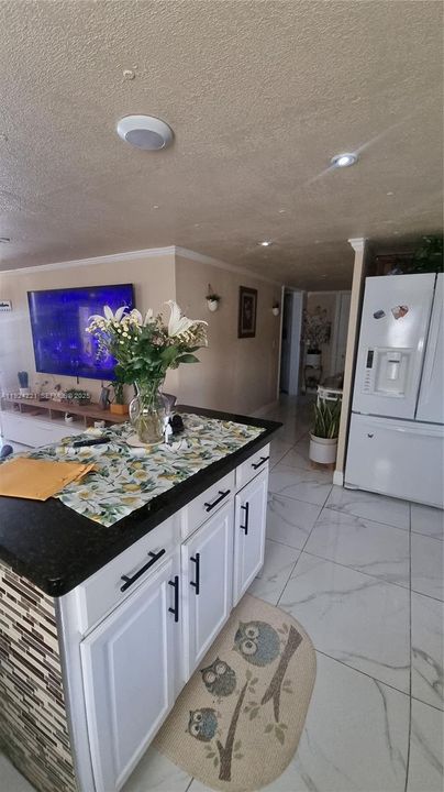 For Sale: $250,000 (3 beds, 2 baths, 5290 Square Feet)