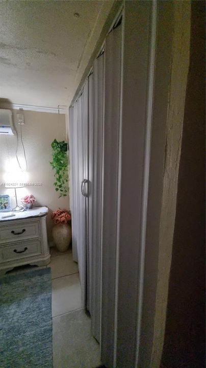 For Sale: $250,000 (3 beds, 2 baths, 5290 Square Feet)