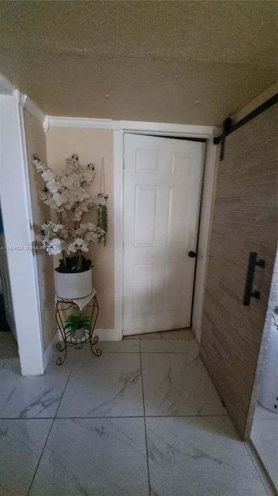 For Sale: $250,000 (3 beds, 2 baths, 5290 Square Feet)