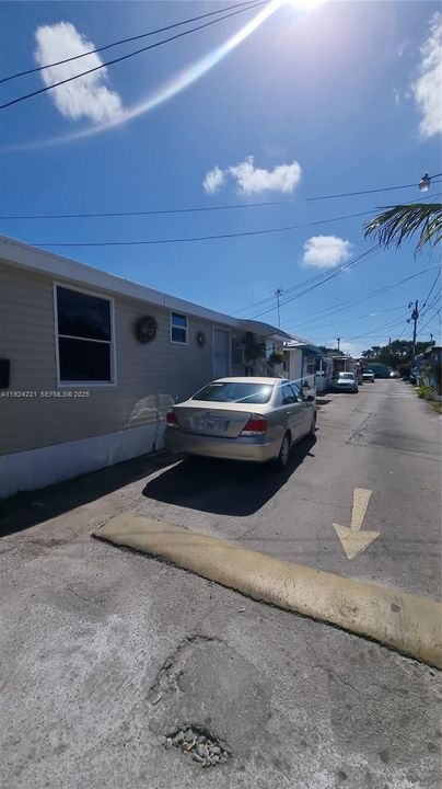 For Sale: $250,000 (3 beds, 2 baths, 5290 Square Feet)