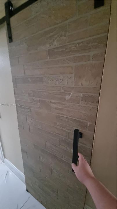 For Sale: $250,000 (3 beds, 2 baths, 5290 Square Feet)