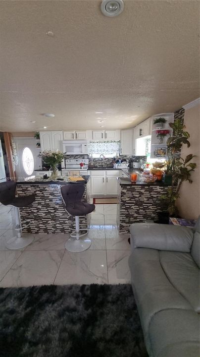 For Sale: $250,000 (3 beds, 2 baths, 5290 Square Feet)