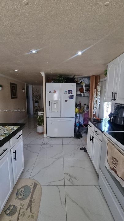 For Sale: $250,000 (3 beds, 2 baths, 5290 Square Feet)