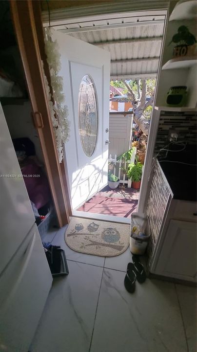 For Sale: $250,000 (3 beds, 2 baths, 5290 Square Feet)