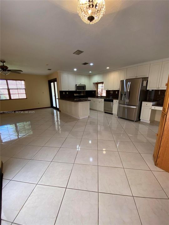 На продажу: $830,000 (3 спален, 2 ванн, 2669 Квадратных фут)