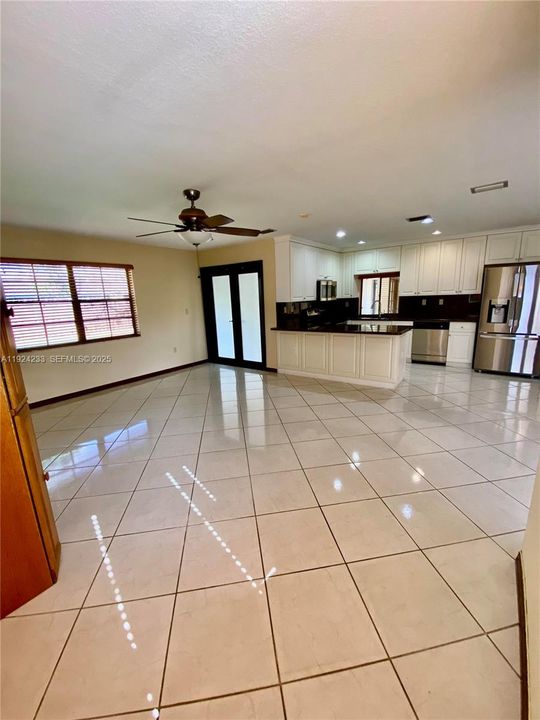 На продажу: $830,000 (3 спален, 2 ванн, 2669 Квадратных фут)