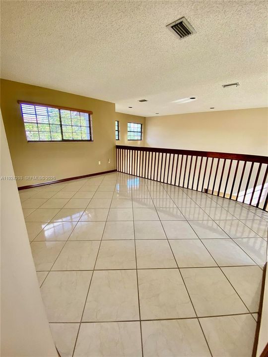 На продажу: $830,000 (3 спален, 2 ванн, 2669 Квадратных фут)