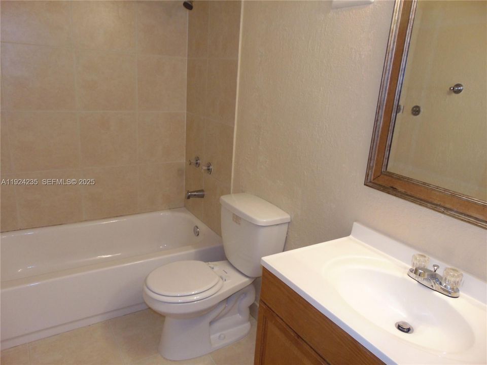 For Rent: $2,700 (3 beds, 2 baths, 1630 Square Feet)