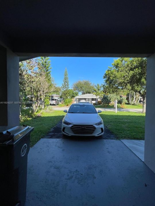 For Rent: $4,000 (3 beds, 2 baths, 1050 Square Feet)