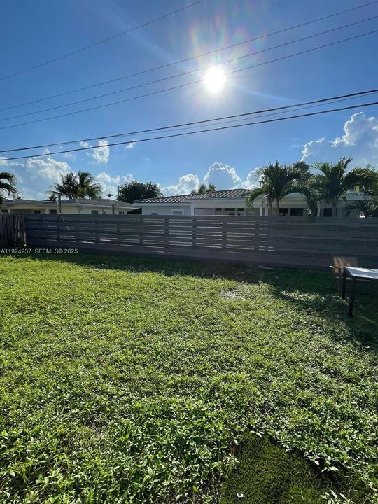 For Rent: $4,000 (3 beds, 2 baths, 1050 Square Feet)