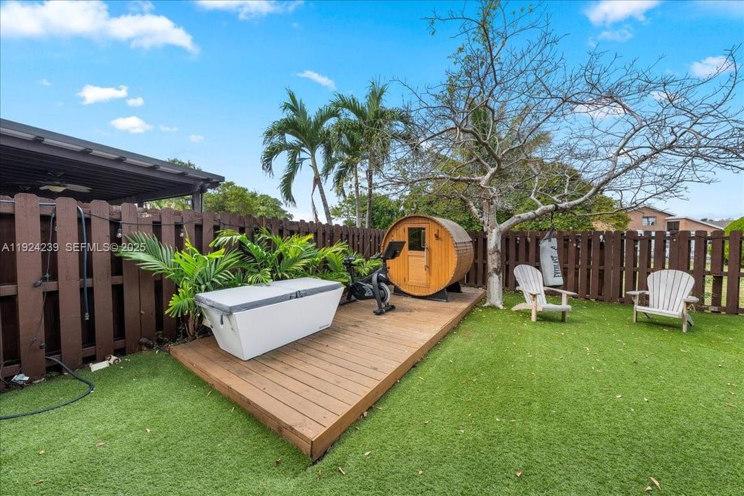 For Sale: $1,135,000 (5 beds, 4 baths, 3010 Square Feet)