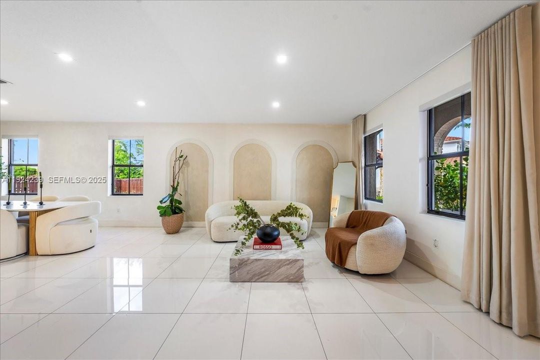 For Sale: $1,135,000 (5 beds, 4 baths, 3010 Square Feet)