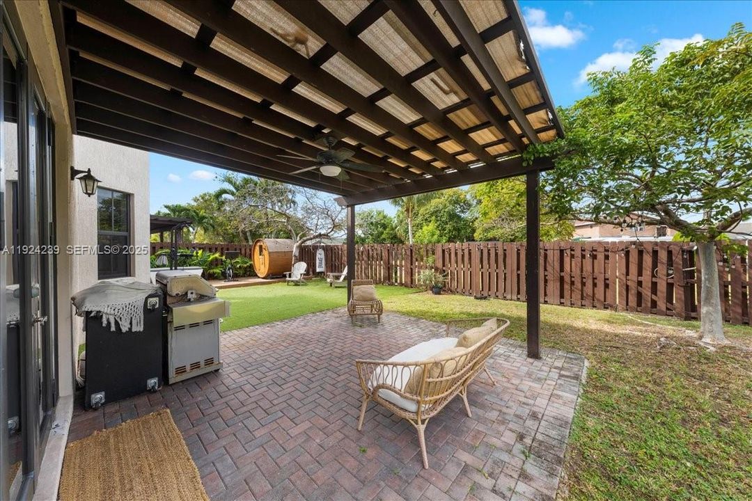 For Sale: $1,135,000 (5 beds, 4 baths, 3010 Square Feet)