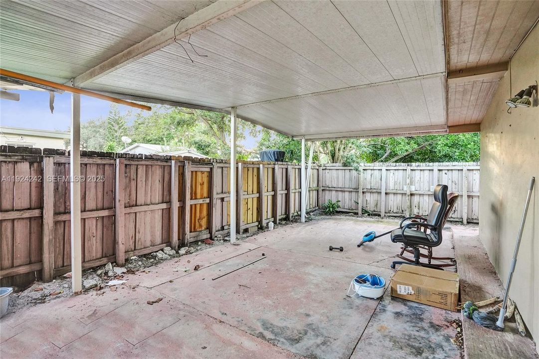 На продажу: $570,000 (4 спален, 2 ванн, 1847 Квадратных фут)