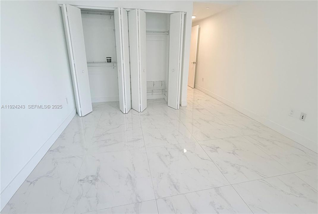 В аренду: $7,100 (3 спален, 3 ванн, 1592 Квадратных фут)