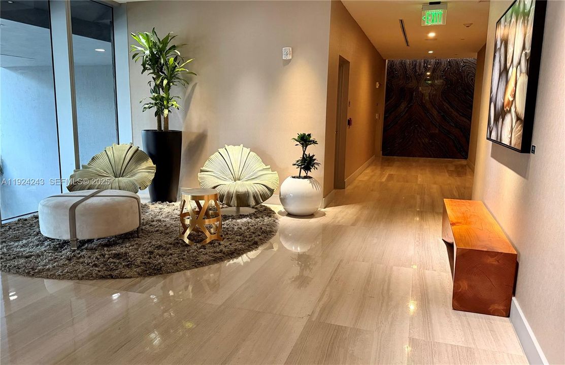 В аренду: $7,100 (3 спален, 3 ванн, 1592 Квадратных фут)