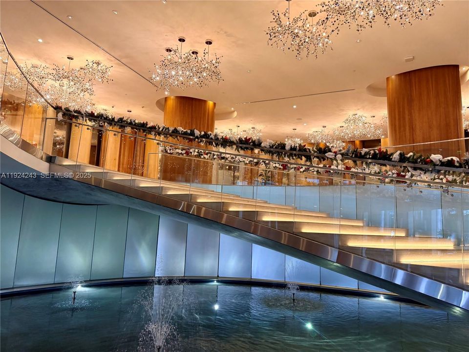 В аренду: $7,100 (3 спален, 3 ванн, 1592 Квадратных фут)