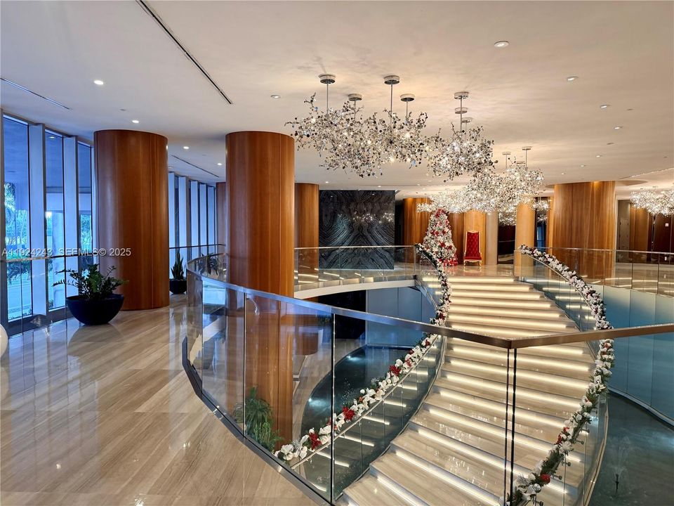 В аренду: $7,100 (3 спален, 3 ванн, 1592 Квадратных фут)