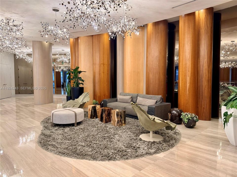 В аренду: $7,100 (3 спален, 3 ванн, 1592 Квадратных фут)