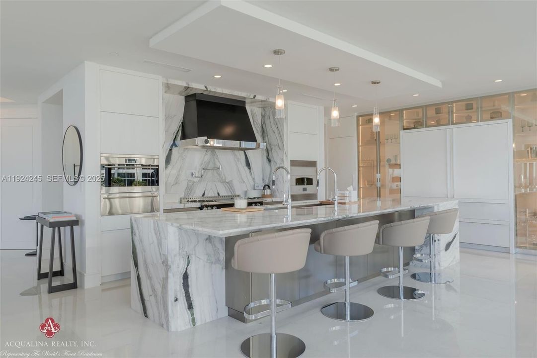 For Sale: $9,990,000 (4 beds, 4 baths, 4385 Square Feet)