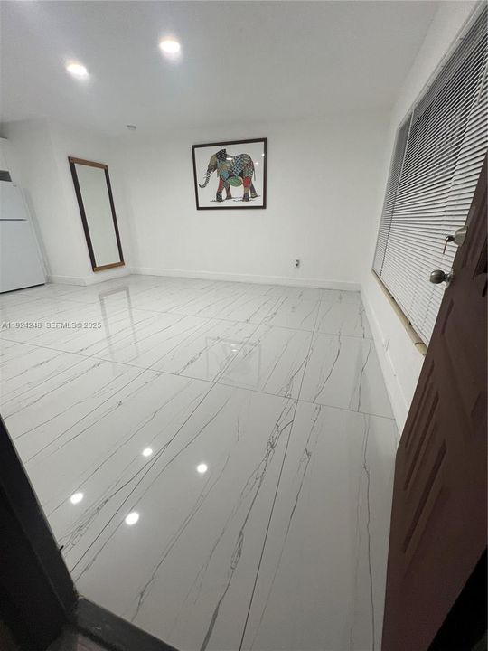 En Venta: $575,000 (2 camas, 1 baños, 1336 Pies cuadrados)