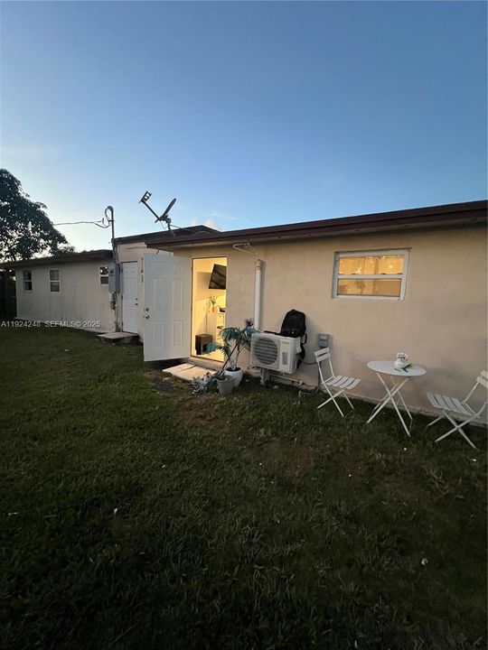 En Venta: $575,000 (2 camas, 1 baños, 1336 Pies cuadrados)