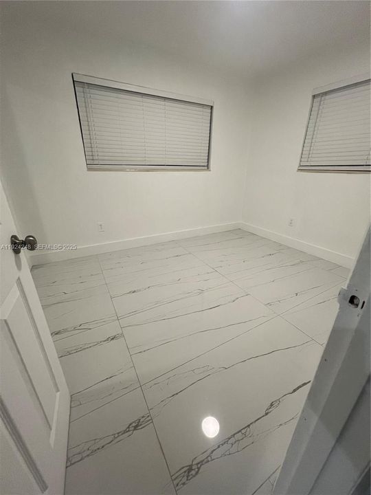 En Venta: $575,000 (2 camas, 1 baños, 1336 Pies cuadrados)