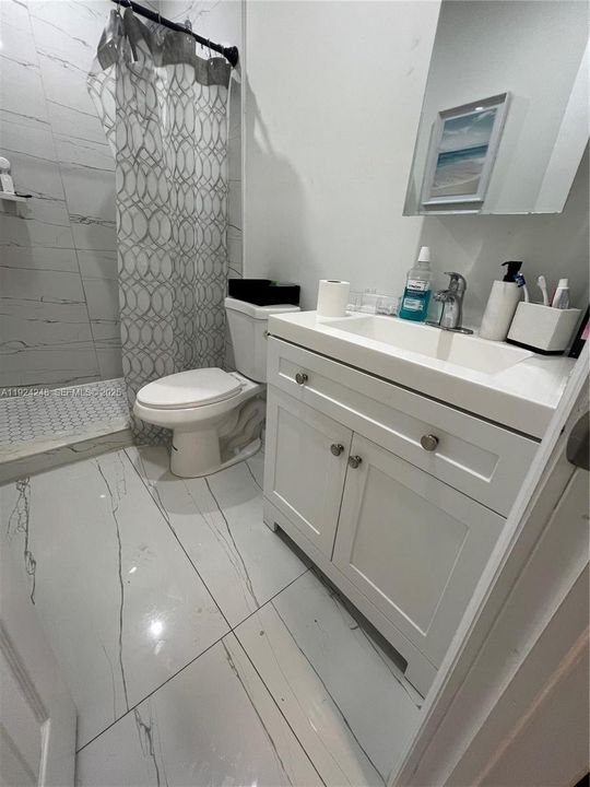 En Venta: $575,000 (2 camas, 1 baños, 1336 Pies cuadrados)