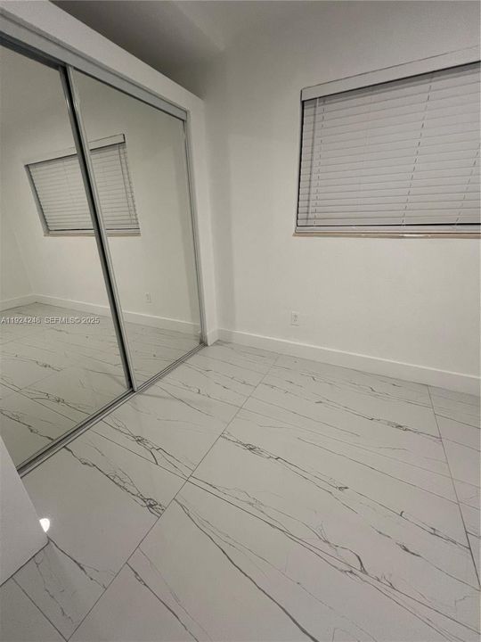 En Venta: $575,000 (2 camas, 1 baños, 1336 Pies cuadrados)